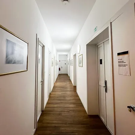 호스텔 Miklosiceva 류블랴나