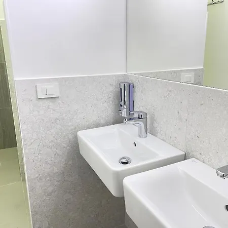 호스텔 Miklosiceva