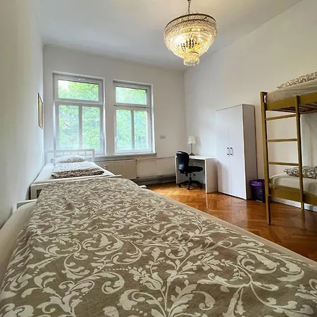 Miklosiceva אכסניה