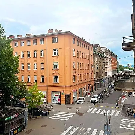 Vandrerhjem Miklosiceva *