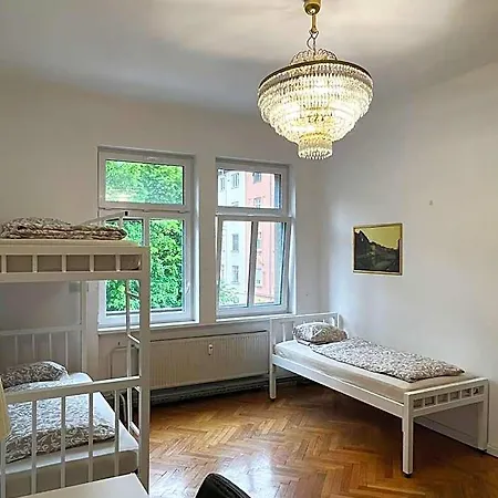 Vandrerhjem Miklosiceva *