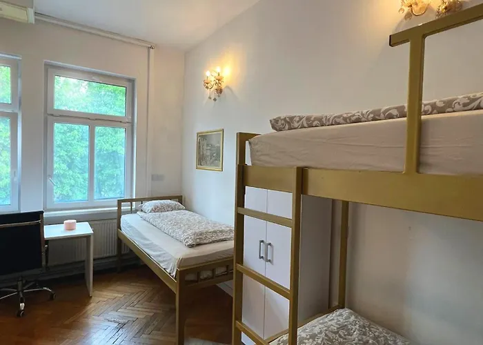 Vandrerhjem Miklosiceva *